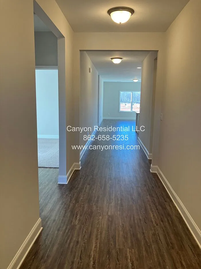 4 bed, 2.0 bath, 1964 sqft, $1,875 — Photo 3