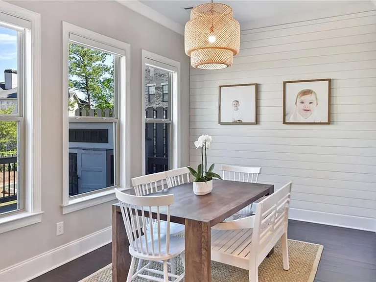 712 Alden Dr — Photo 12