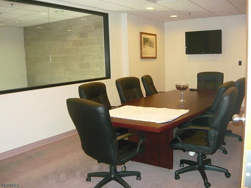 2nd image of 3 S Corporate Dr