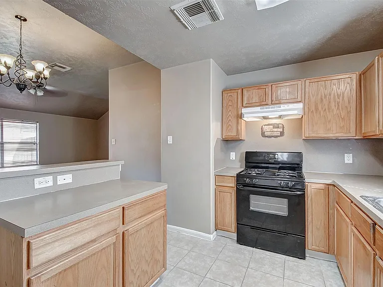 3906 Portman Glen Ln — Photo 11