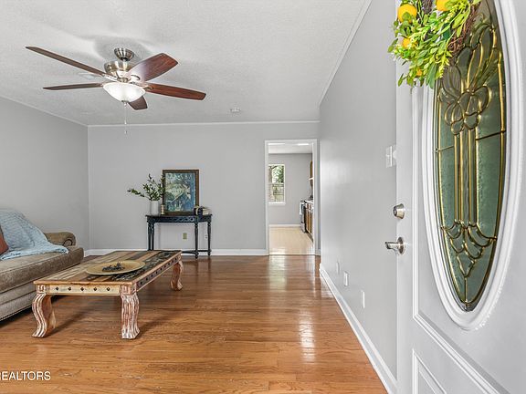 5th image of 1713 Sundrop Dr
