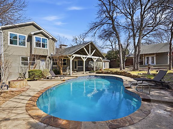 2nd image of 1155 Timplemore Dr