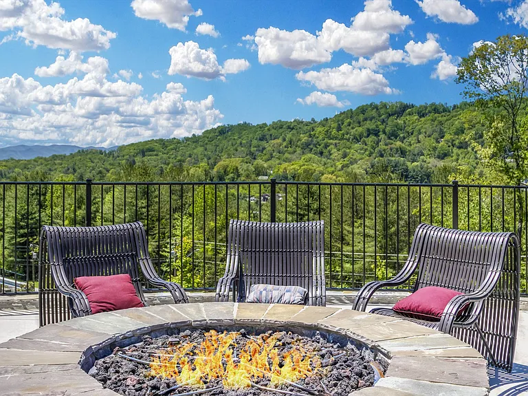 Enclave Piney Mountain — Photo 2