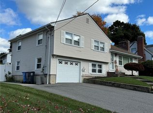 155 Garden Hills Dr, Cranston, RI 02920