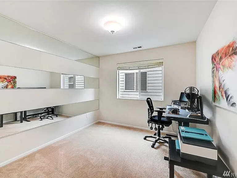 18526 35th Dr SE — Photo 7