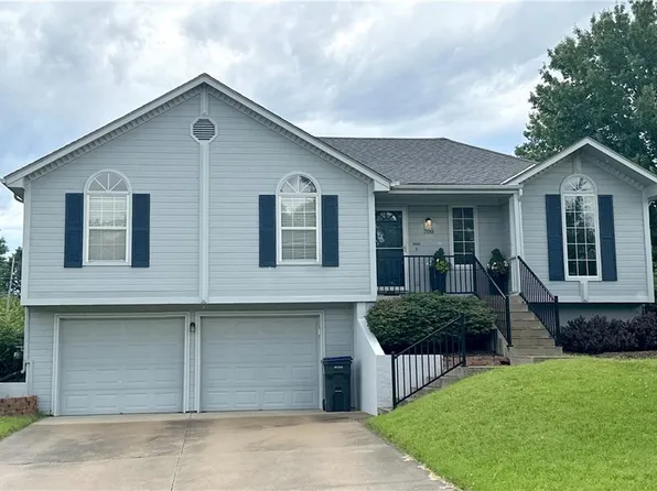 700 NE Hunters Rdg, Lees Summit, MO 64086
