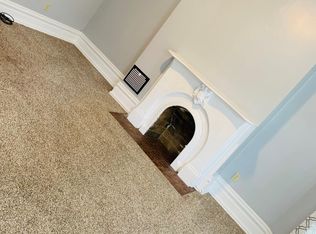 307 S Blackhoof St, Wapakoneta, OH 45895