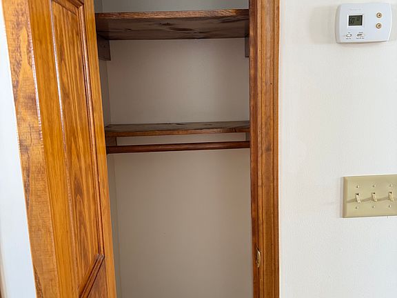 4th image of 507 E Washington St #3