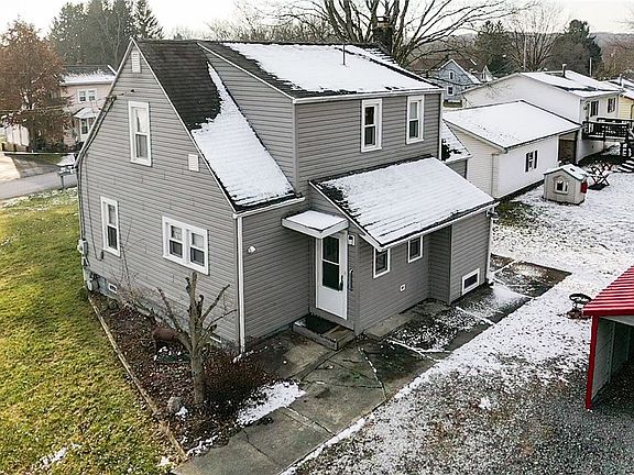 2nd image of 1847 Powers Ave