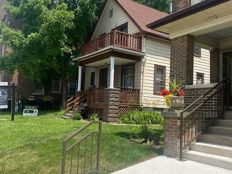3062 N Oakland Ave — Photo 2