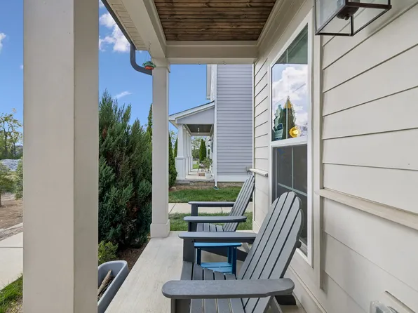 7398 Old Harding Pike, Nashville, TN 37221