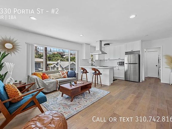 4th image of 1330 Portia St #2