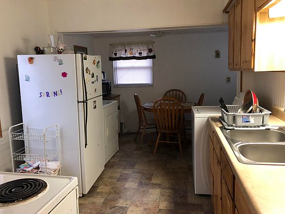 4th image of 145 Oyler Ave
