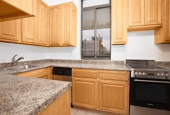 Rented by MNS | media 4