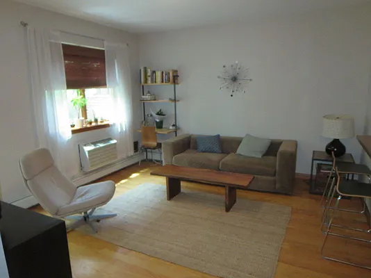 Rented by Remax Real Estate Professionals | media 2