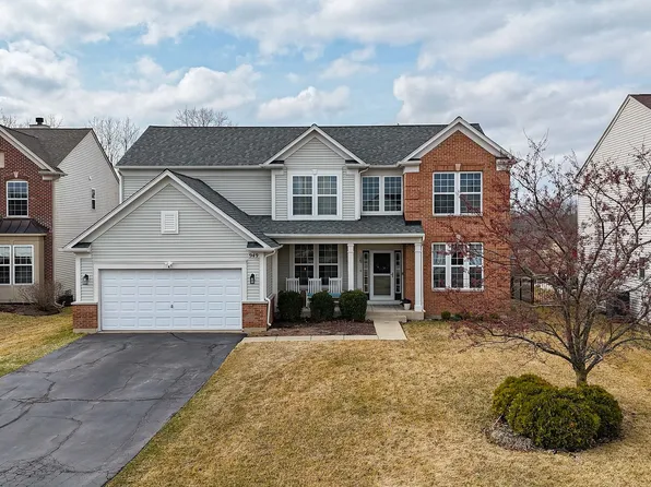 949 Water Thrush Ct, Antioch, IL 60002