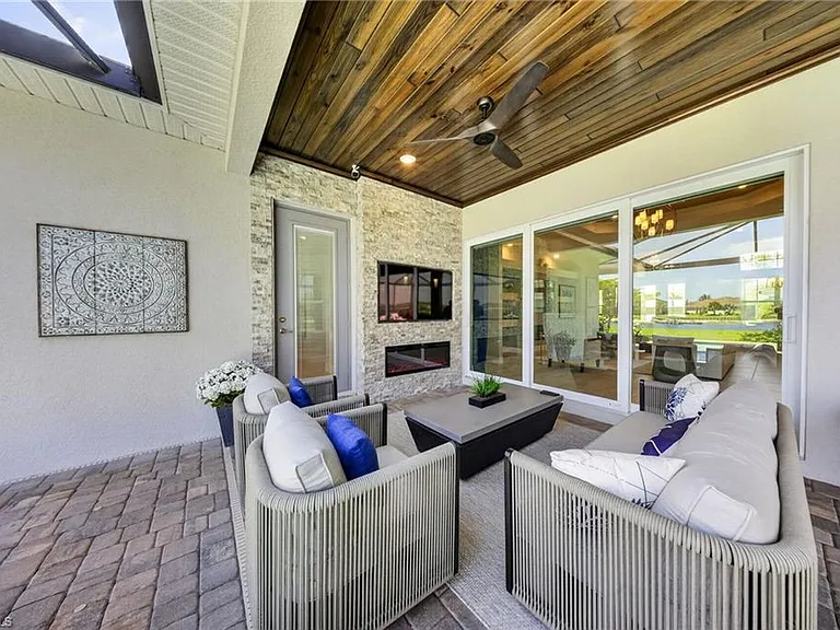 14930 Blue Bay Cir — Photo 18