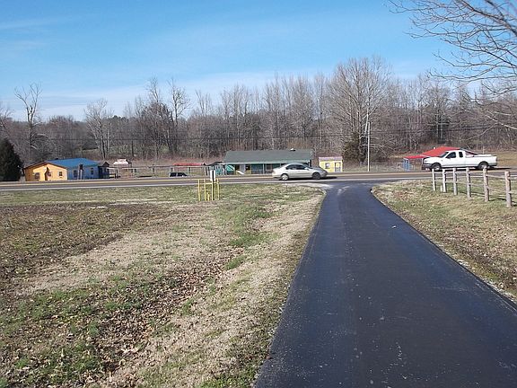 3 HOMES N 4 ACRES!!!