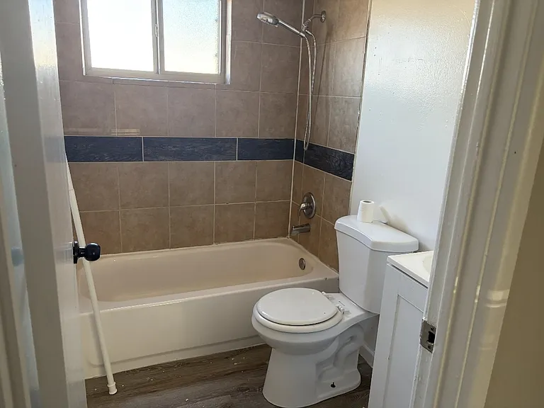 8233 Eads Ave #B — Photo 9