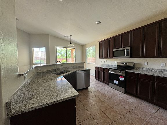 Kitchen with Granite