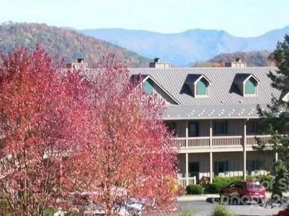 2521 Wolf Laurel Rd #205, Mars Hill, NC 28754