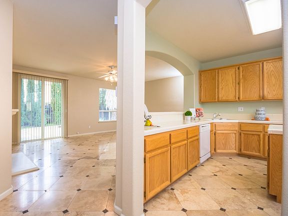 4th image of 1756 Morningstar Dr