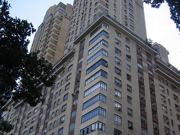 4th image of 25 Central Park W APT 12R