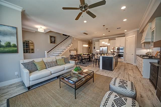 1st image of 244 Crickett Ct