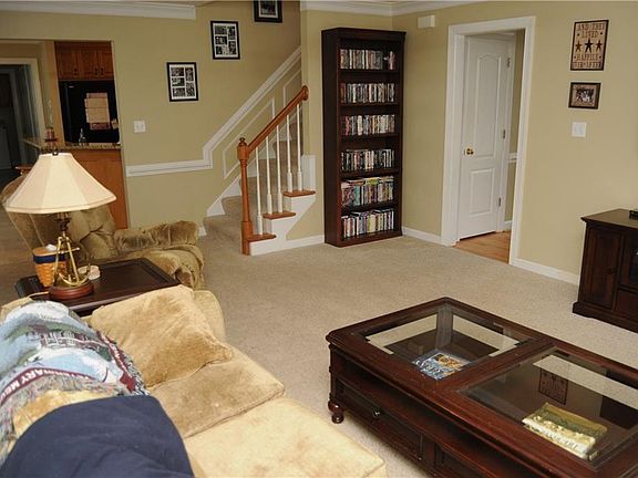 4th image of 925 Keeling Dr