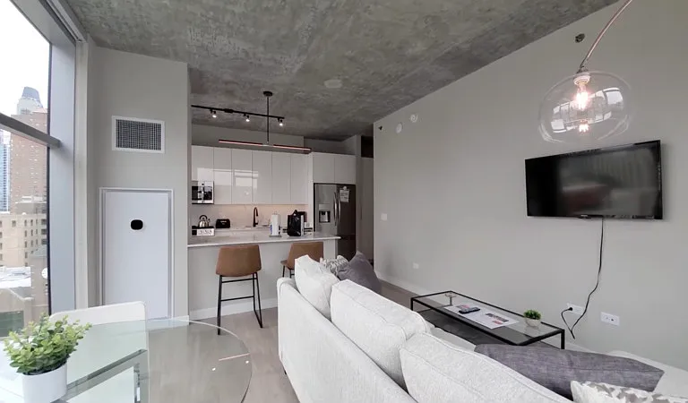 107 W Hubbard St #20 — Photo 3