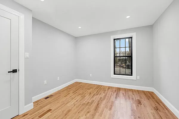 Rented by Compass | media 12