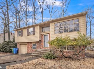57 Green Vale Rd, Cherry Hill, NJ 08034