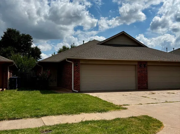 11004 SW 5th St, Yukon, OK 73099