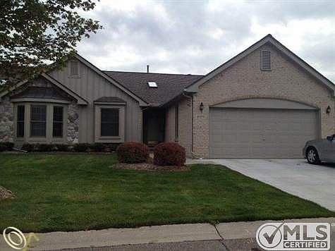41919 Riverwood Ct