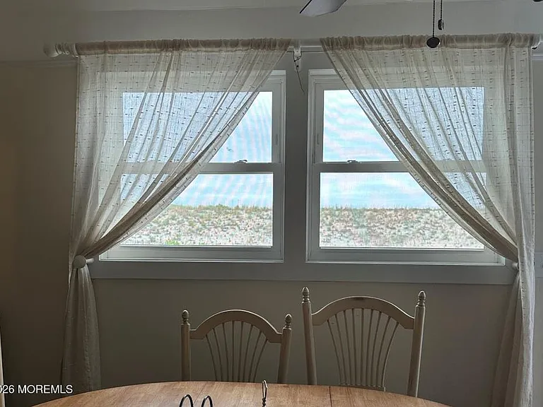 2200 Oceanfront — Photo 12
