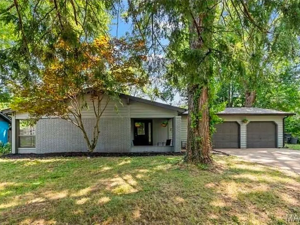 102 Gale Dr