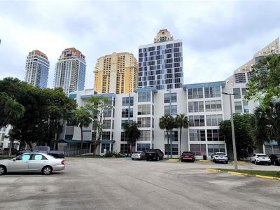 17620 Atlantic Blvd APT 308-1, Sunny Isles Beach, FL, 33160