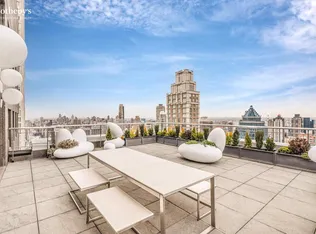 500 Park Avenue PENTHOUSE39-40 image 1 of 31