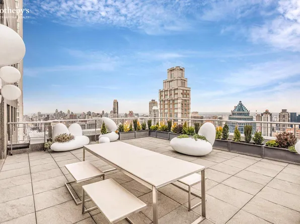 500 Park Avenue PENTHOUSE39-40 image 1 of 31