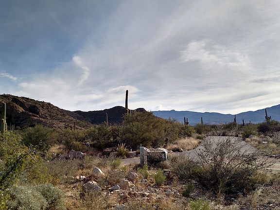 5th image of Camino Ojo De Agua