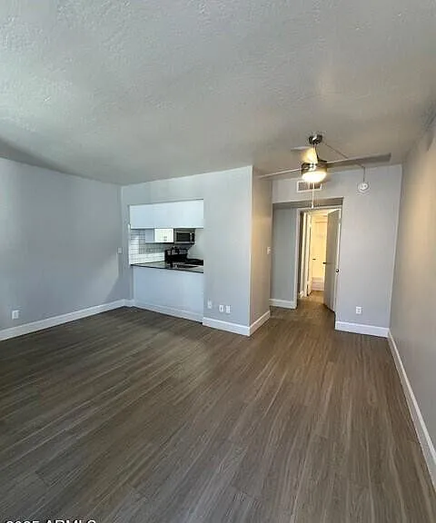 2250 W Glendale Ave #1 — Photo 4
