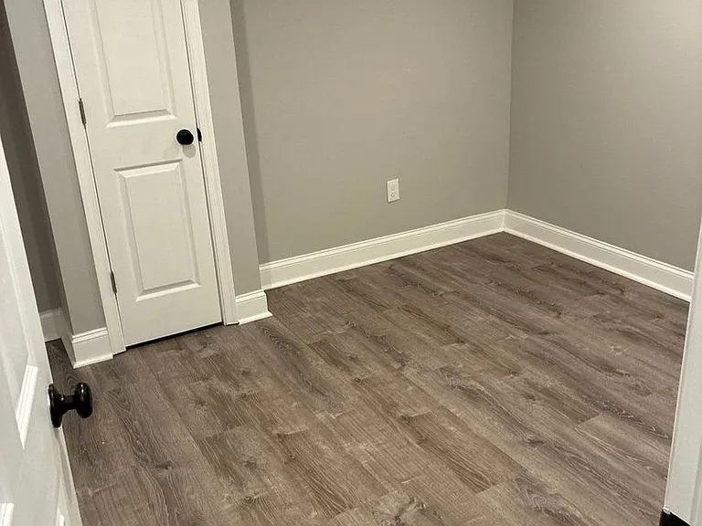 1403 Race St — Photo 11
