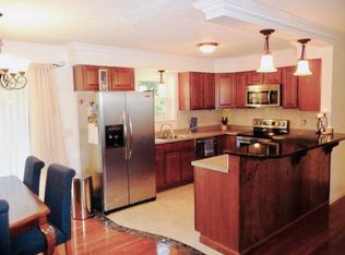 5901 Wind St, Cincinnati, OH 45227