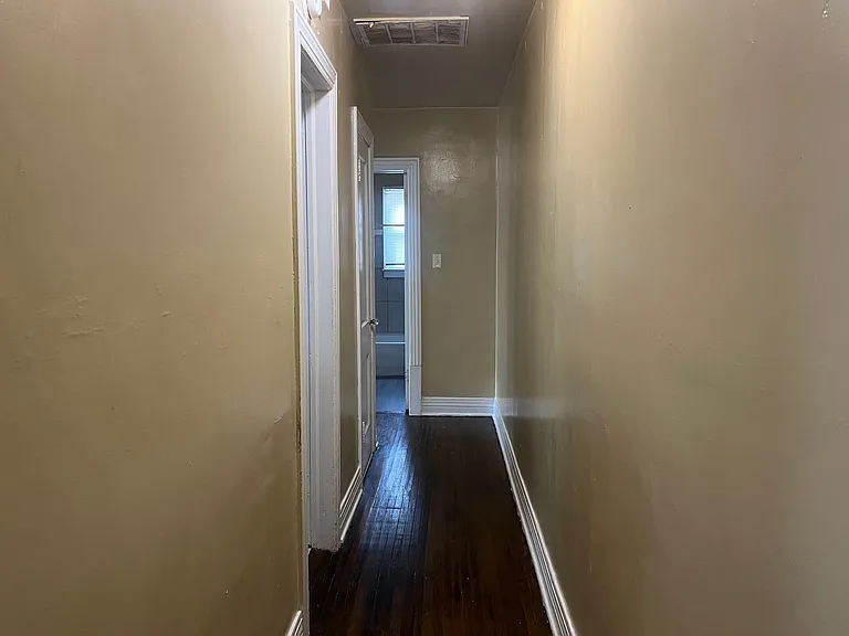 1504 S Knoxville Ave — Photo 11