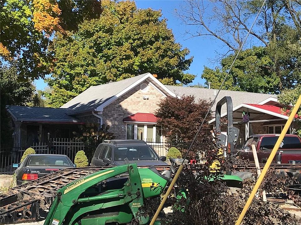 2nd image of 17623 Washington St