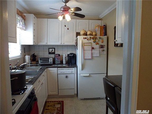 3rd image of 4030 Wilshire Ln #G30