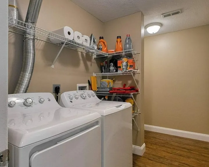 1786 Drayton Park Ct — Photo 18