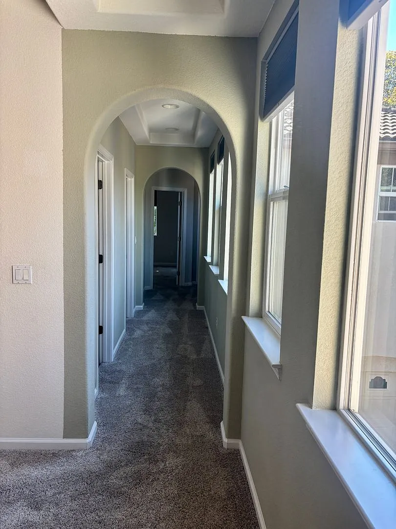 Stunning W. Sac 4/3. Steps From The Lake! Please reference ad for viewing!! — Photo 4