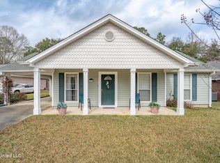 9835 Ana Hulu St, Diamondhead, MS 39525