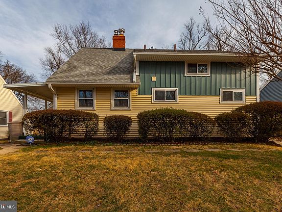 2nd image of 5726 Crawford Dr